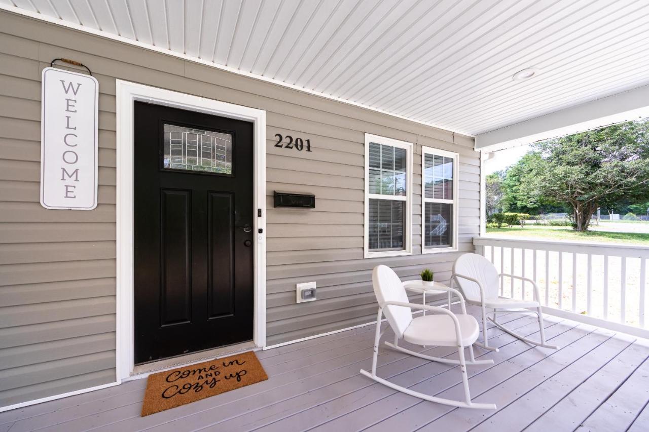 Brandnew Spacious 4 Bedroom House Minutes To Uptown Charlotte Bagian luar foto
