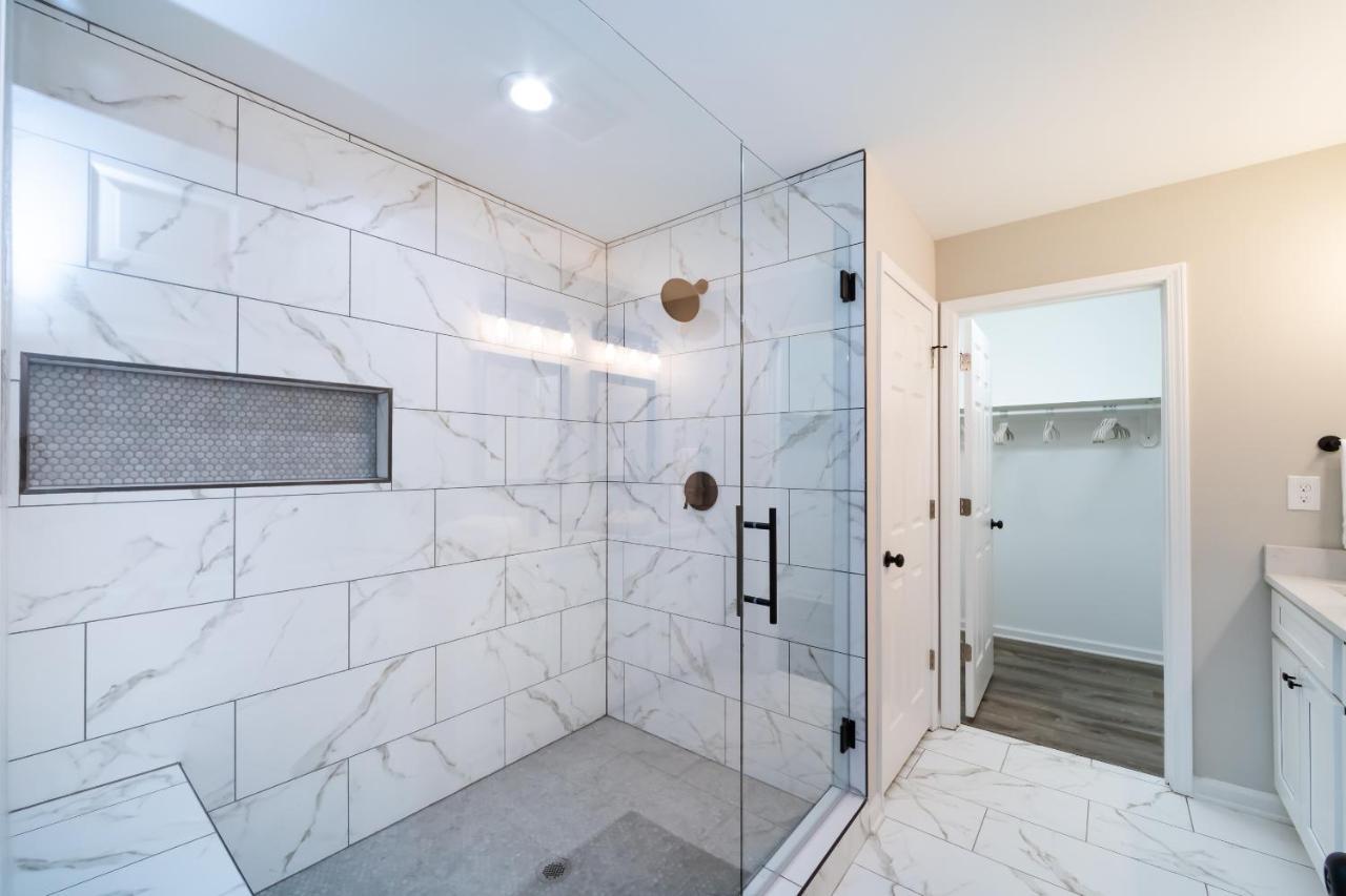 Brandnew Spacious 4 Bedroom House Minutes To Uptown Charlotte Bagian luar foto