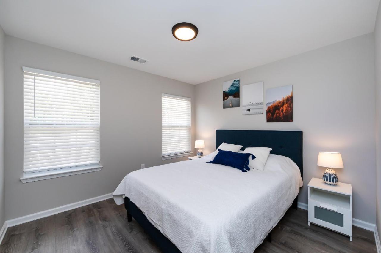 Brandnew Spacious 4 Bedroom House Minutes To Uptown Charlotte Bagian luar foto