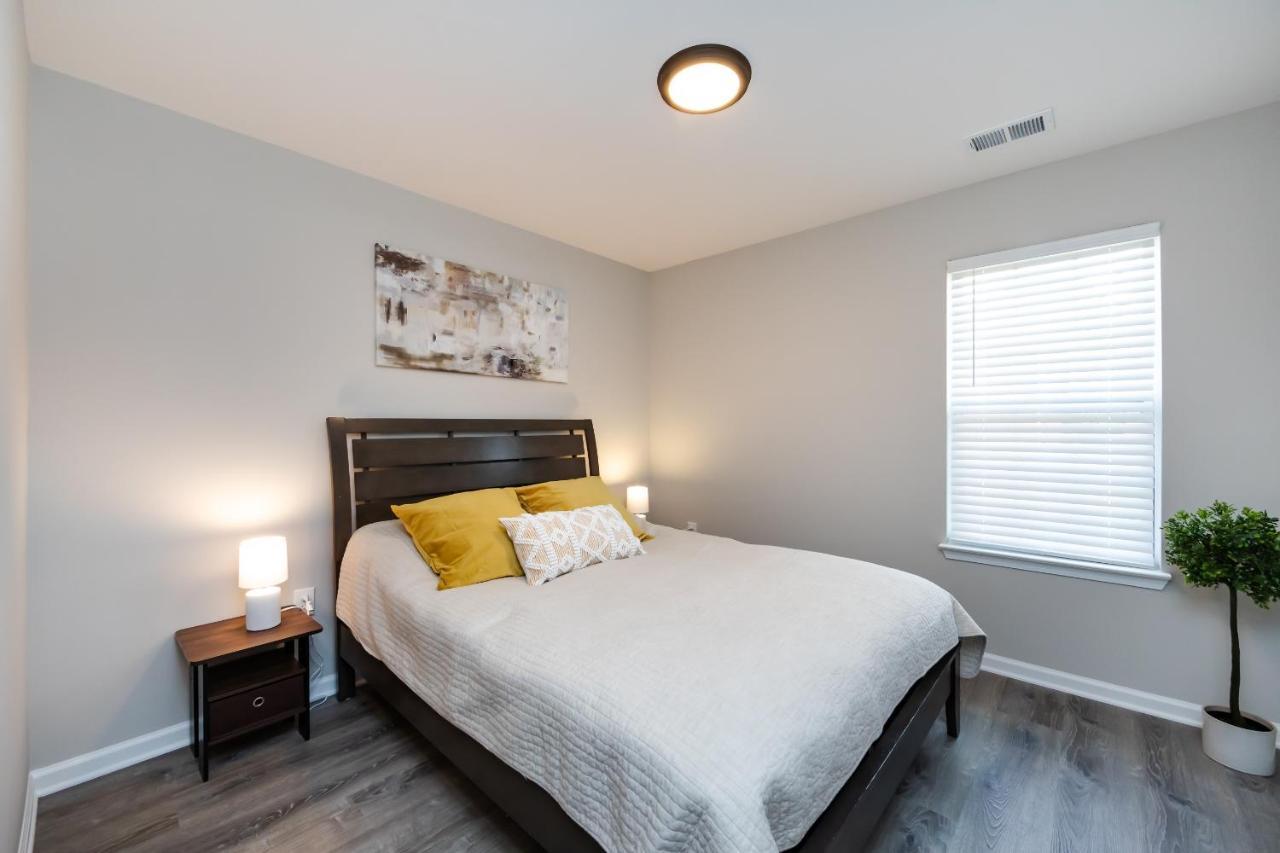 Brandnew Spacious 4 Bedroom House Minutes To Uptown Charlotte Bagian luar foto